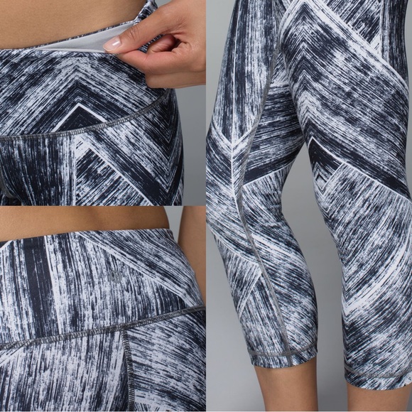 Lululemon Wunder Under Crop II Full-On Luon Heat Wave White Black Size 4 - Picture 3 of 13